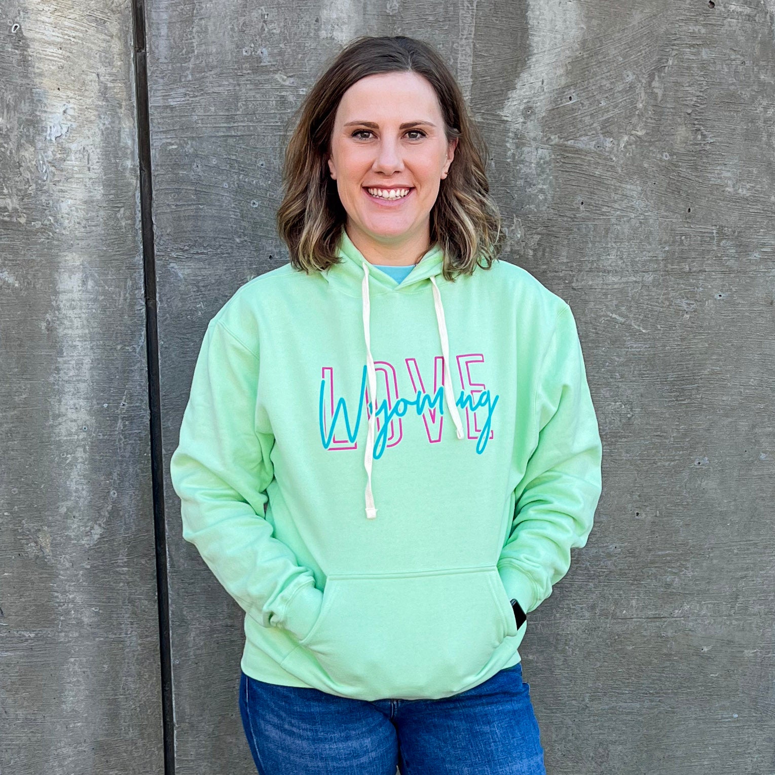 Love Wyoming Sweatshirt Neon Mint